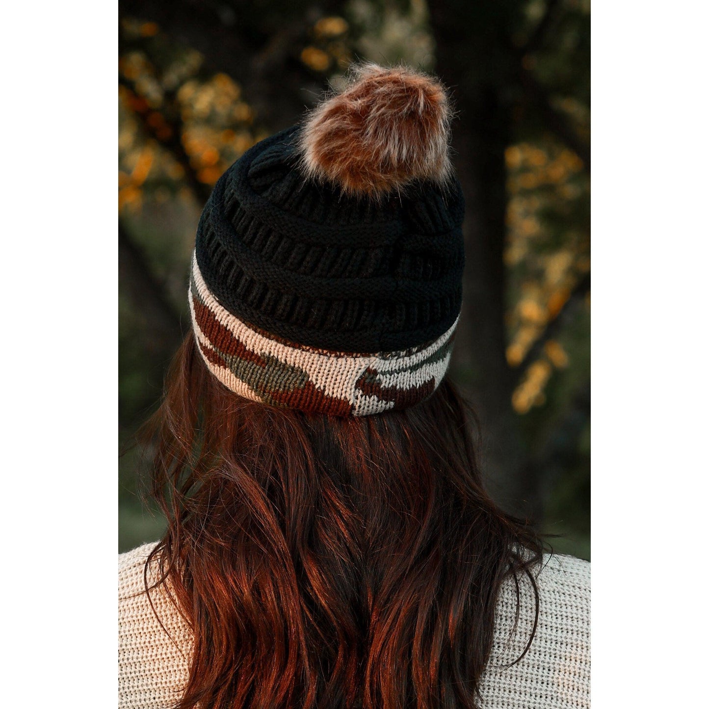 Cozy Pom Beanie Black Camo