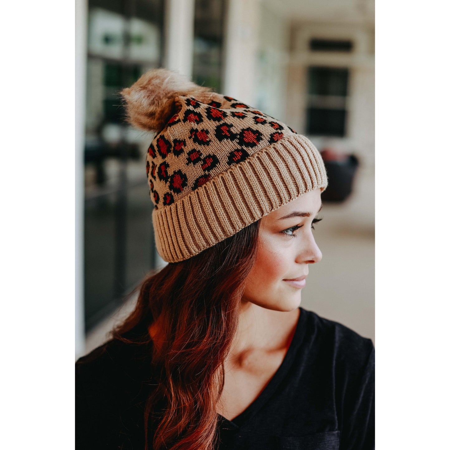 Cozy Pom Beanie Leopard Taupe