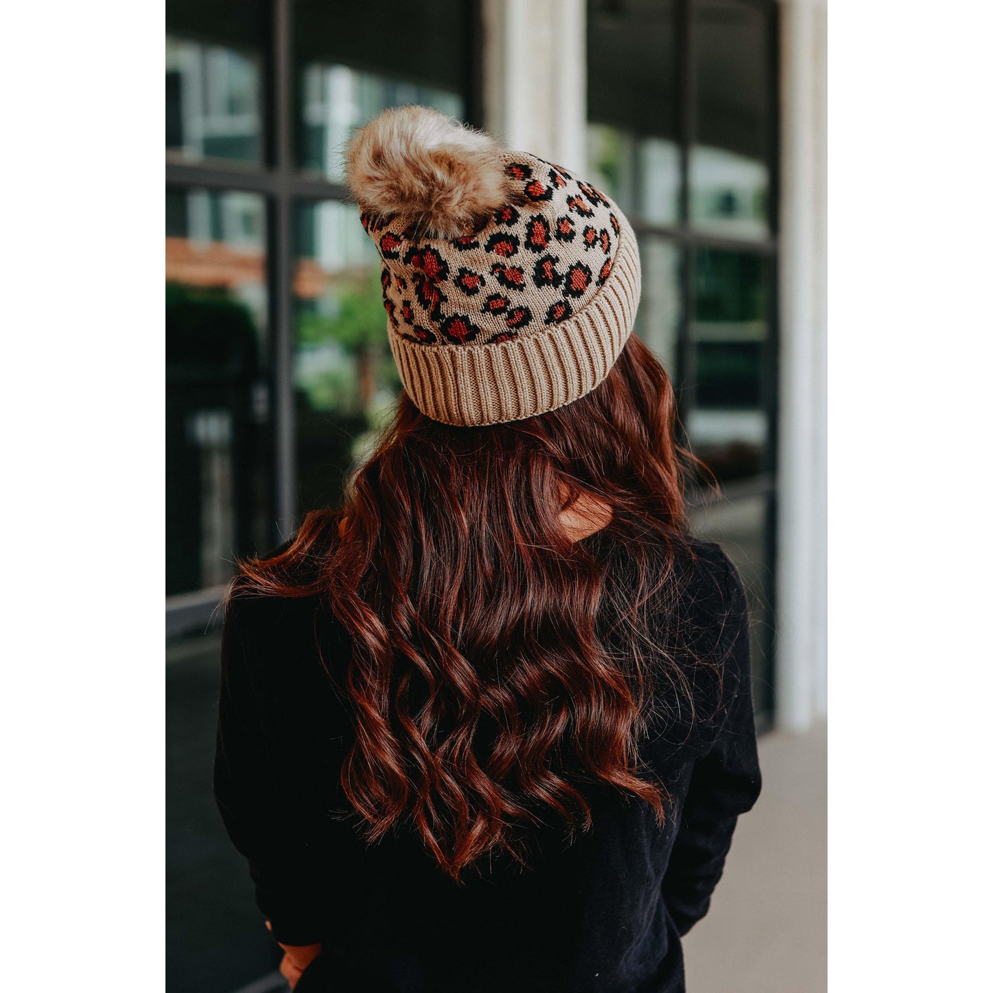 Cozy Pom Beanie Leopard Taupe